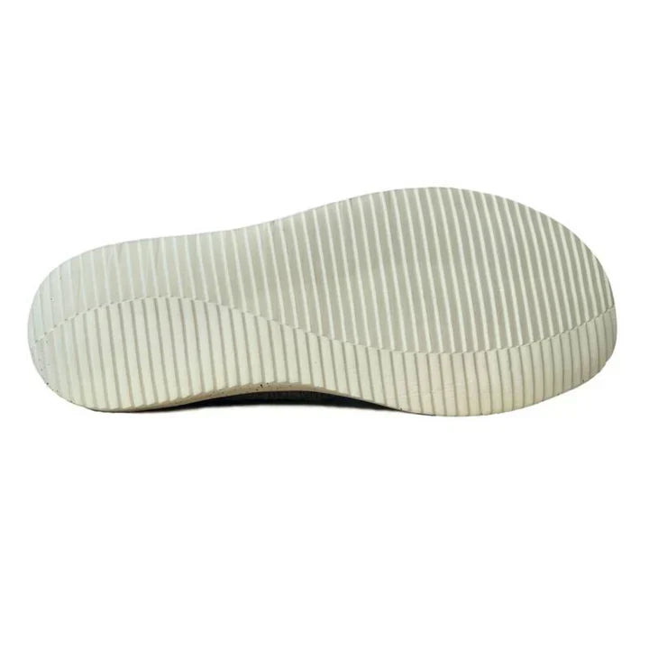 Leichte & bequeme Slipper: Atmungsaktiv, robust & perfekte Passform
