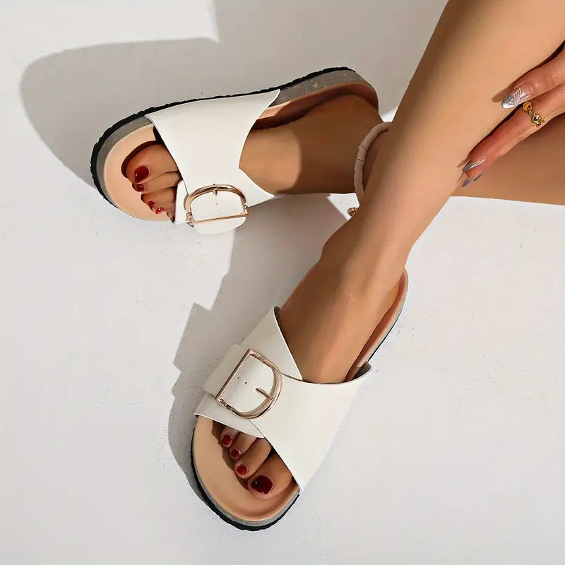 Orthopädische flache Sandalen mit verstellbarer Schnalle