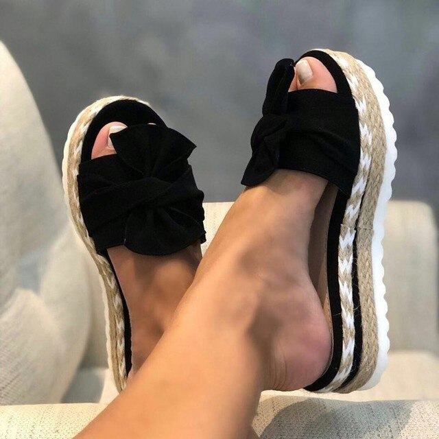 Orthopädische Damen-Sandalen: Modisch & bequem