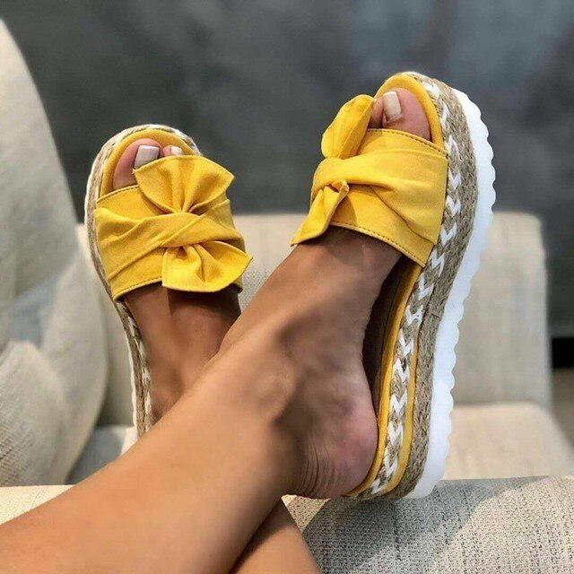 Orthopädische Damen-Sandalen: Modisch & bequem