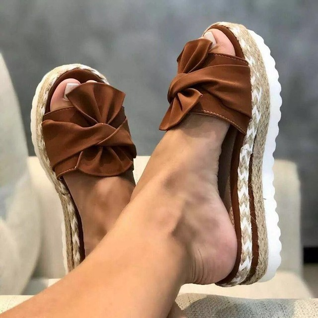 Orthopädische Damen-Sandalen: Modisch & bequem
