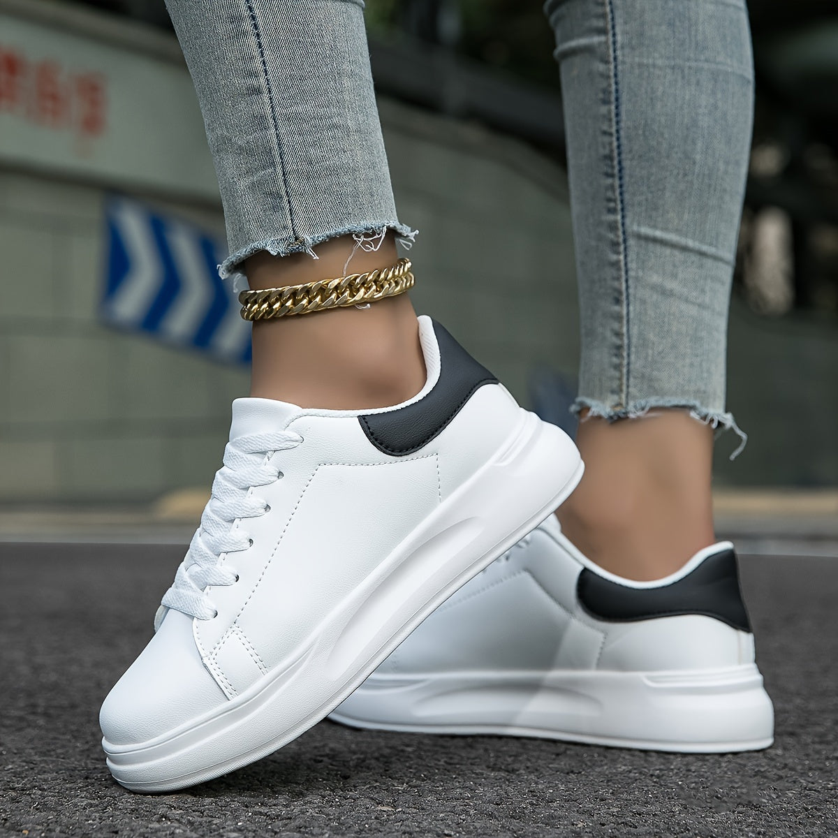 Weiße Damen Ledersneaker mit orthopädischer Unterstützung