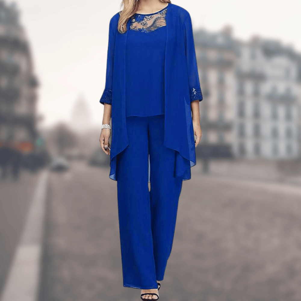 Dreiteiliges Damen-Ensemble: Eleganz & Komfort