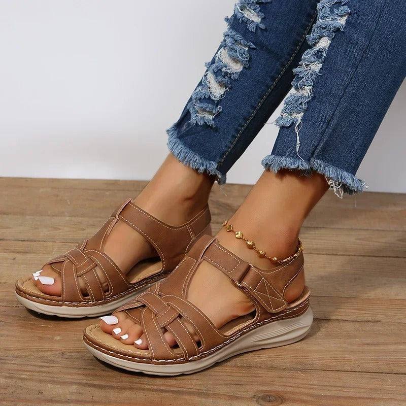 Orthopädische Ledersandalen: Komfort und Stil