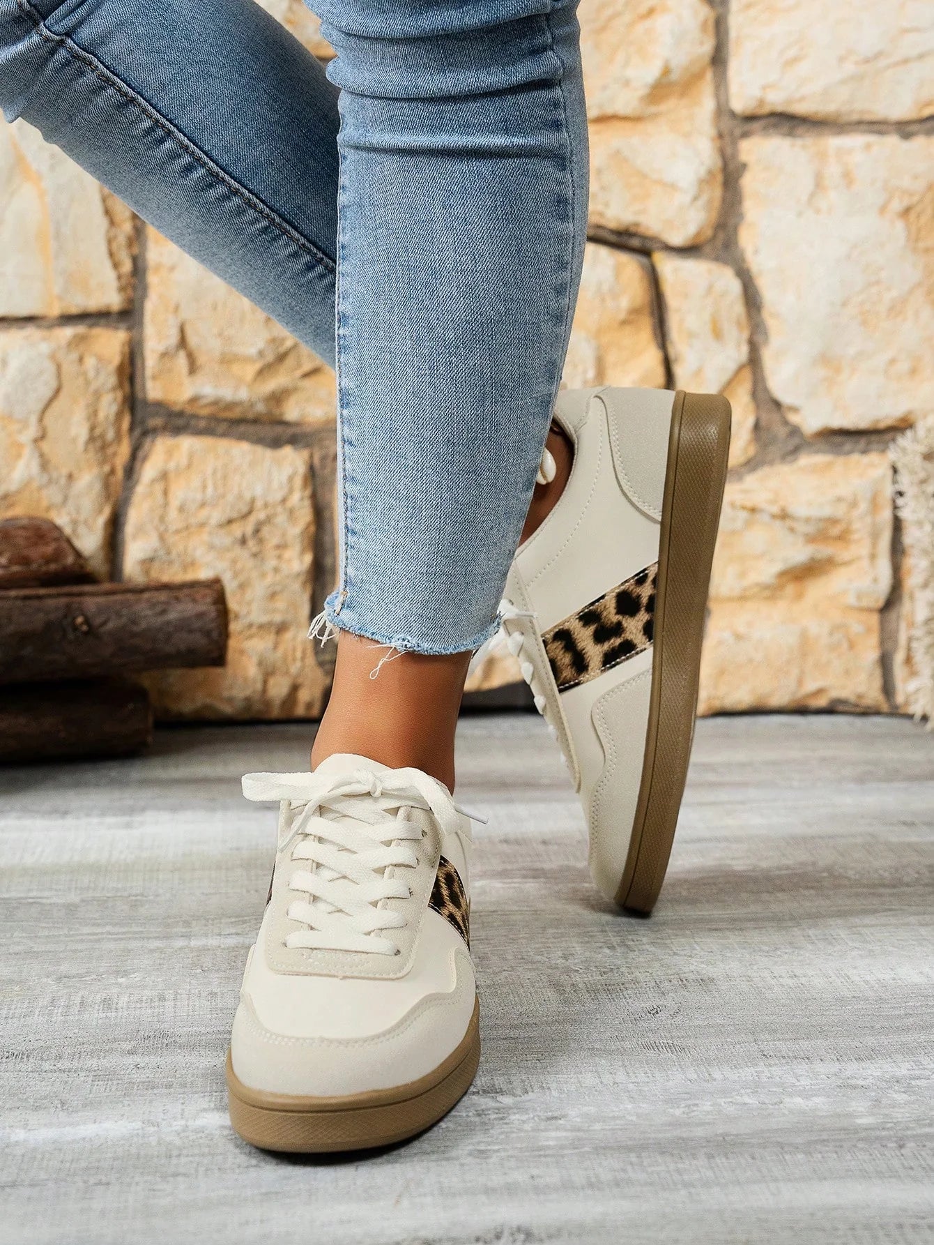 Leoparden-Schuhe: Zeitloses Design & Komfort