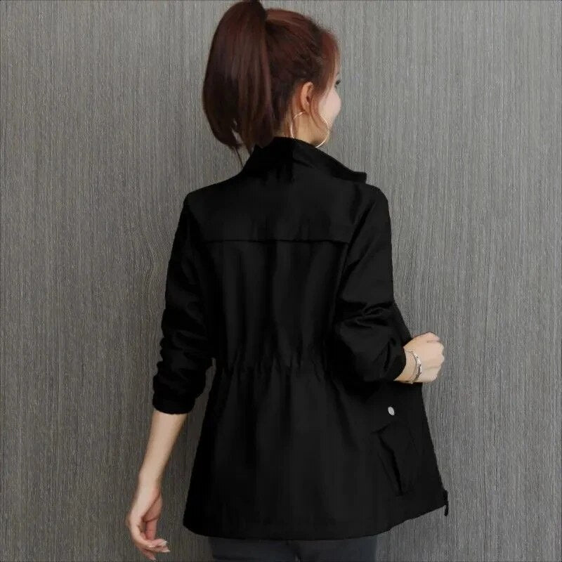 Kurze Damen Sommerjacke - Zeitloses Design
