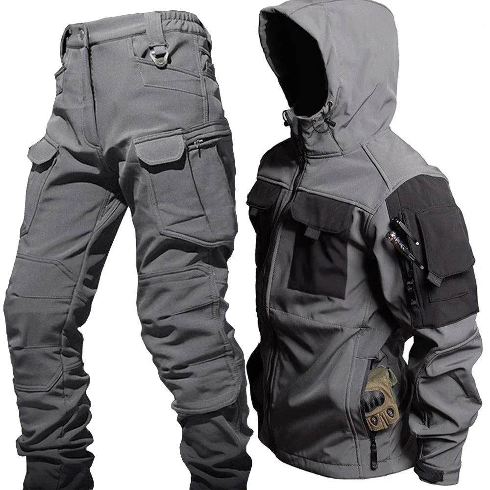 Wasserdichter Thermoanzug Herren mit mehreren Taschen