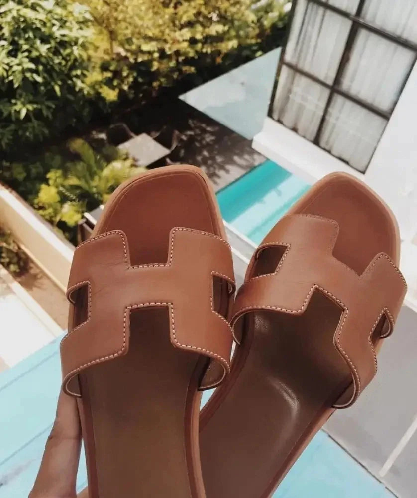 Trendige Leder-Sandalen mit H-Profil