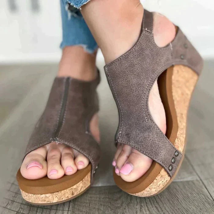 Komfortable Keilsandalen Damen - Elegantes Design & hochwertiges Kunstleder