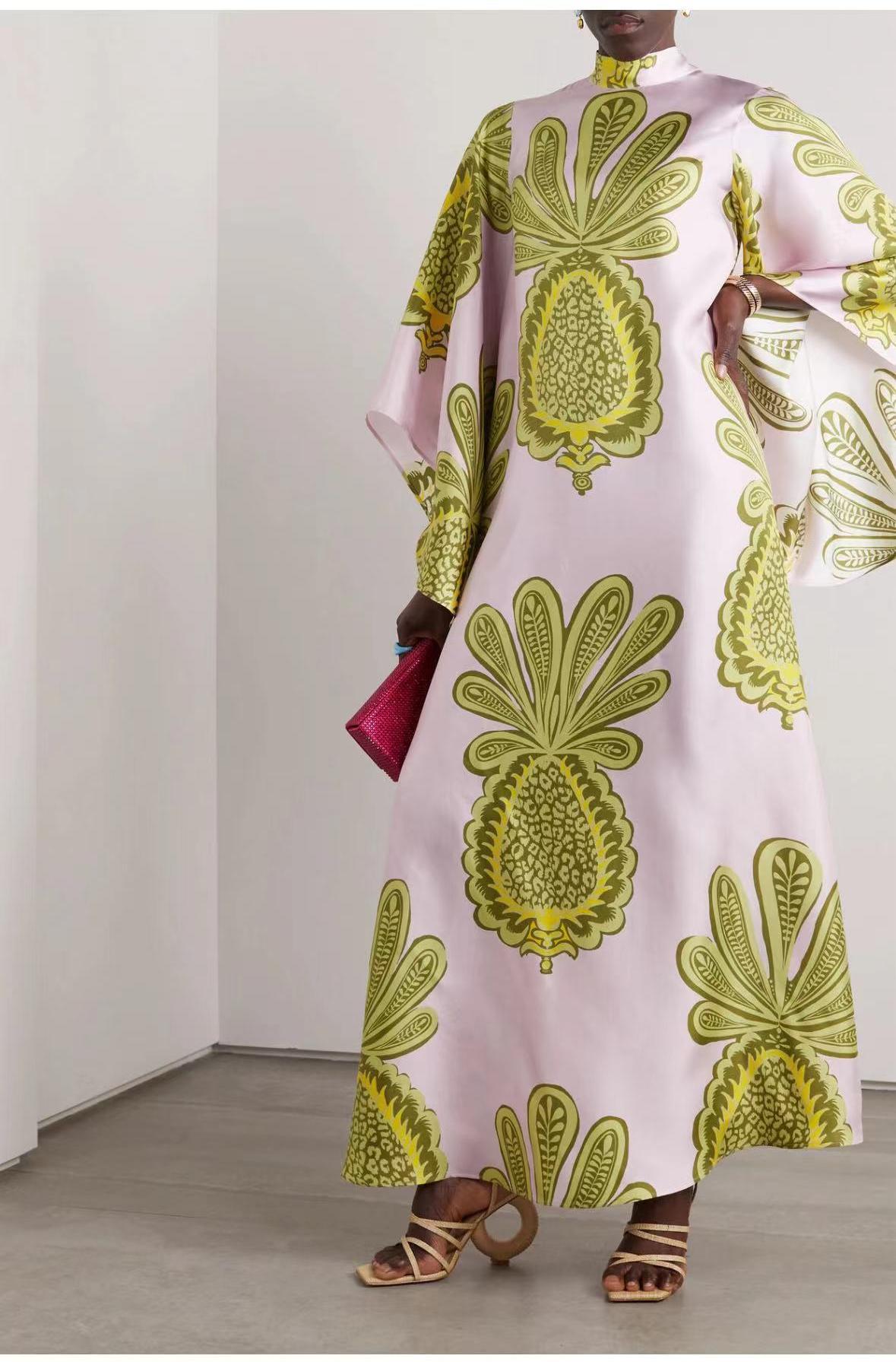 Gedrucktes Dreiviertelarm-Maxikleid mit 3D-Effekt