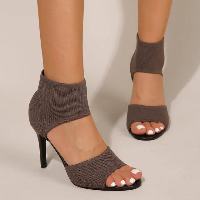 Orthopädische Damenschuhe mit eleganten Absätzen