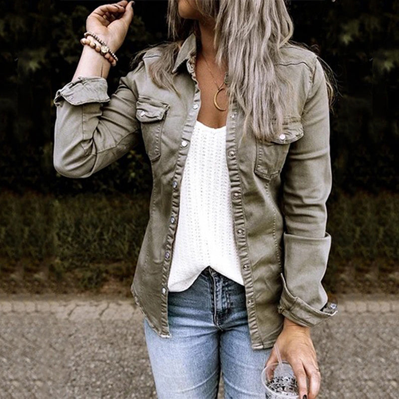 Modische Damen Jeansjacke: Denim Outfit für jeden Anlass