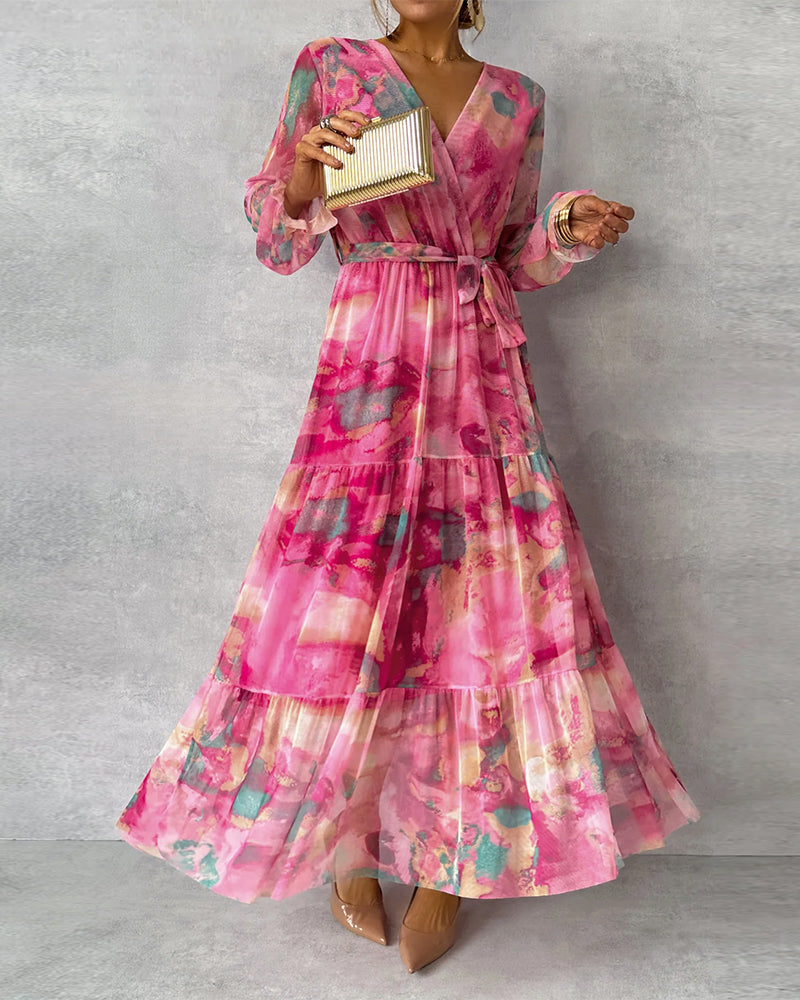 Elegantes Maxikleid mit Print und Plissiertem Rock