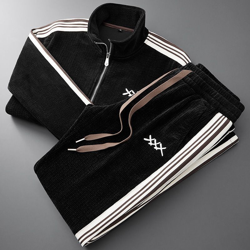 Bequemer Trainingsanzug: Zeitloses Design & Komfort