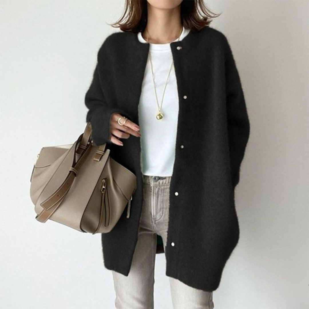 Stilvolle Damen-Strickjacke mit Taschen