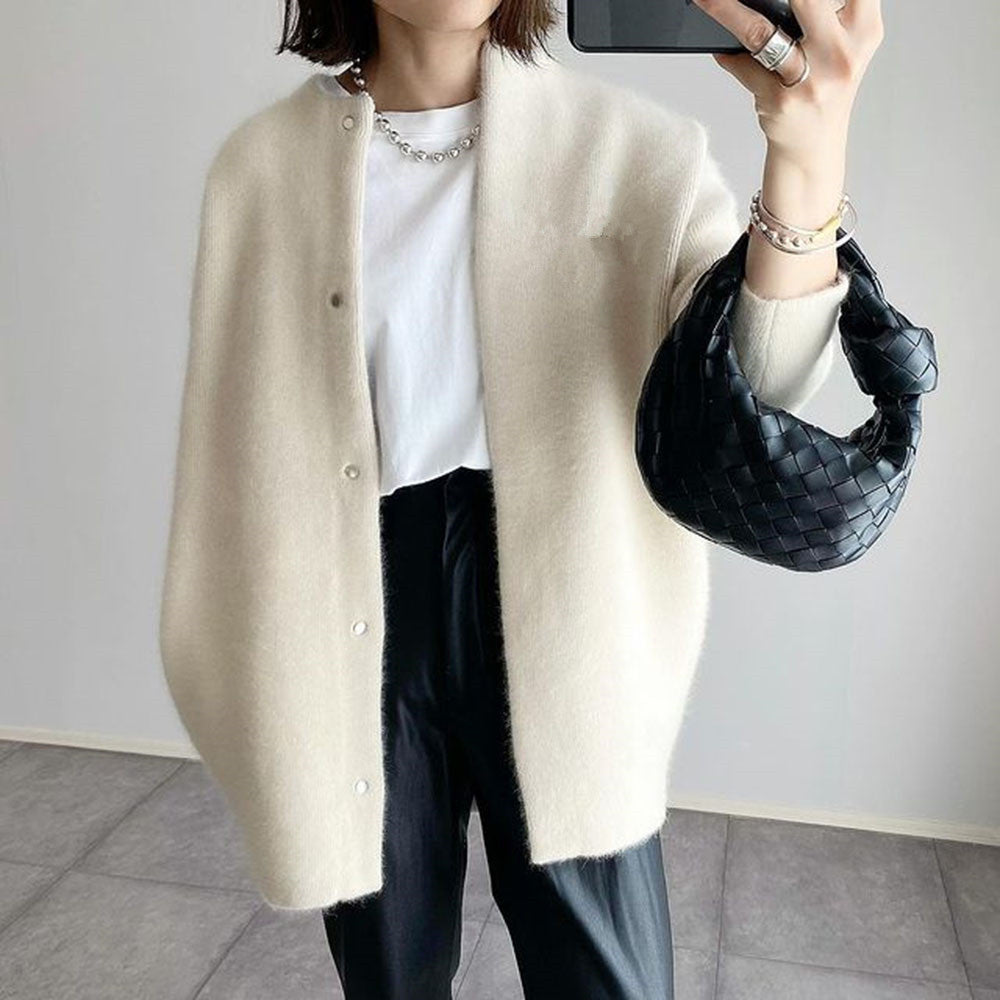 Stilvolle Damen-Strickjacke mit Taschen