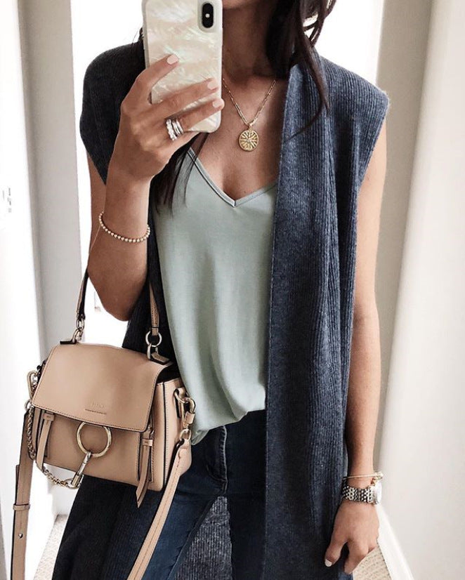 Damen Strickjacke mit langen Seiten: Offener Schnitt & lässiger Style