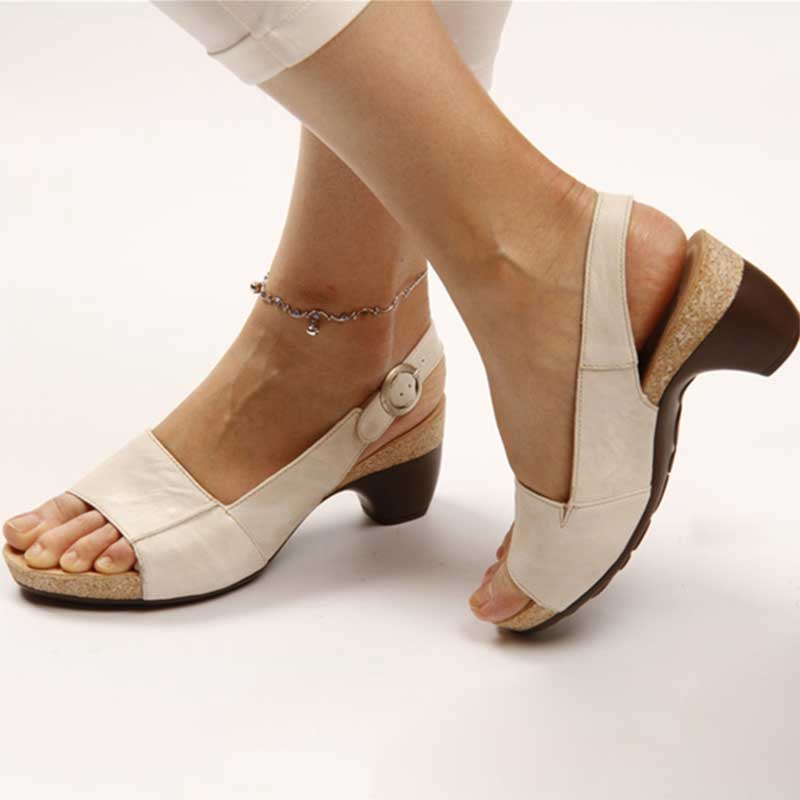 Orthopädische Absatzsandalen mit Komfort und Stil