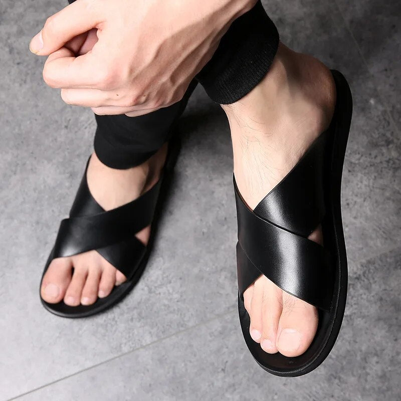 Lässige Ledersandalen mit rutschfester Sohle