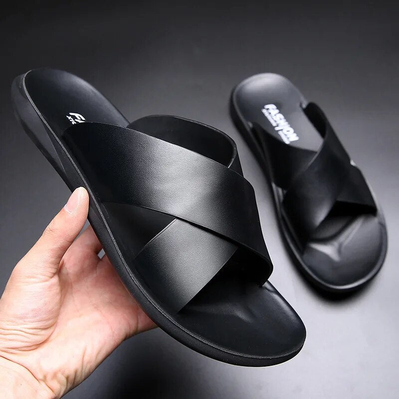 Lässige Ledersandalen mit rutschfester Sohle