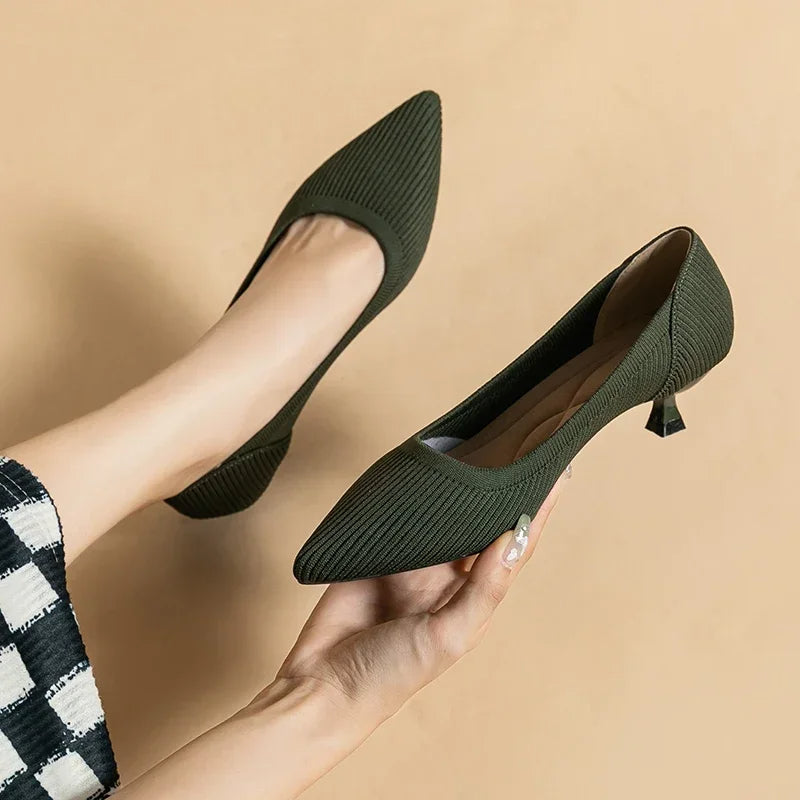 Orthopädische Absatzsandalen mit Fußgewölbestütze