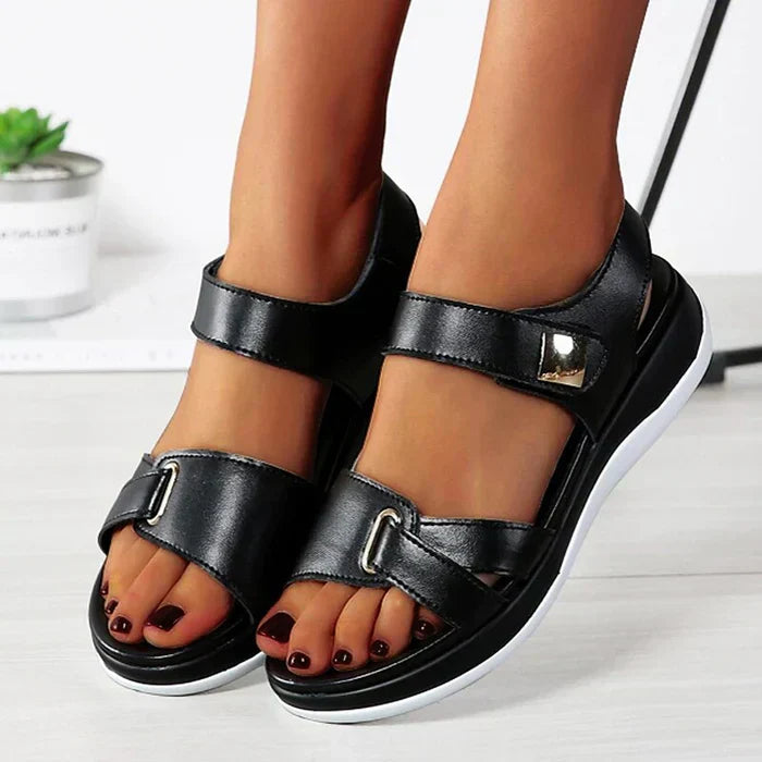 Orthopädische Damen-Sandalen mit verstellbaren Riemen