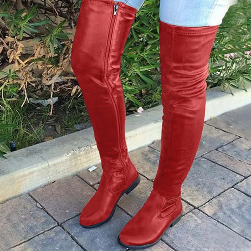 Schlanke Overknee-Stiefel für Damen
