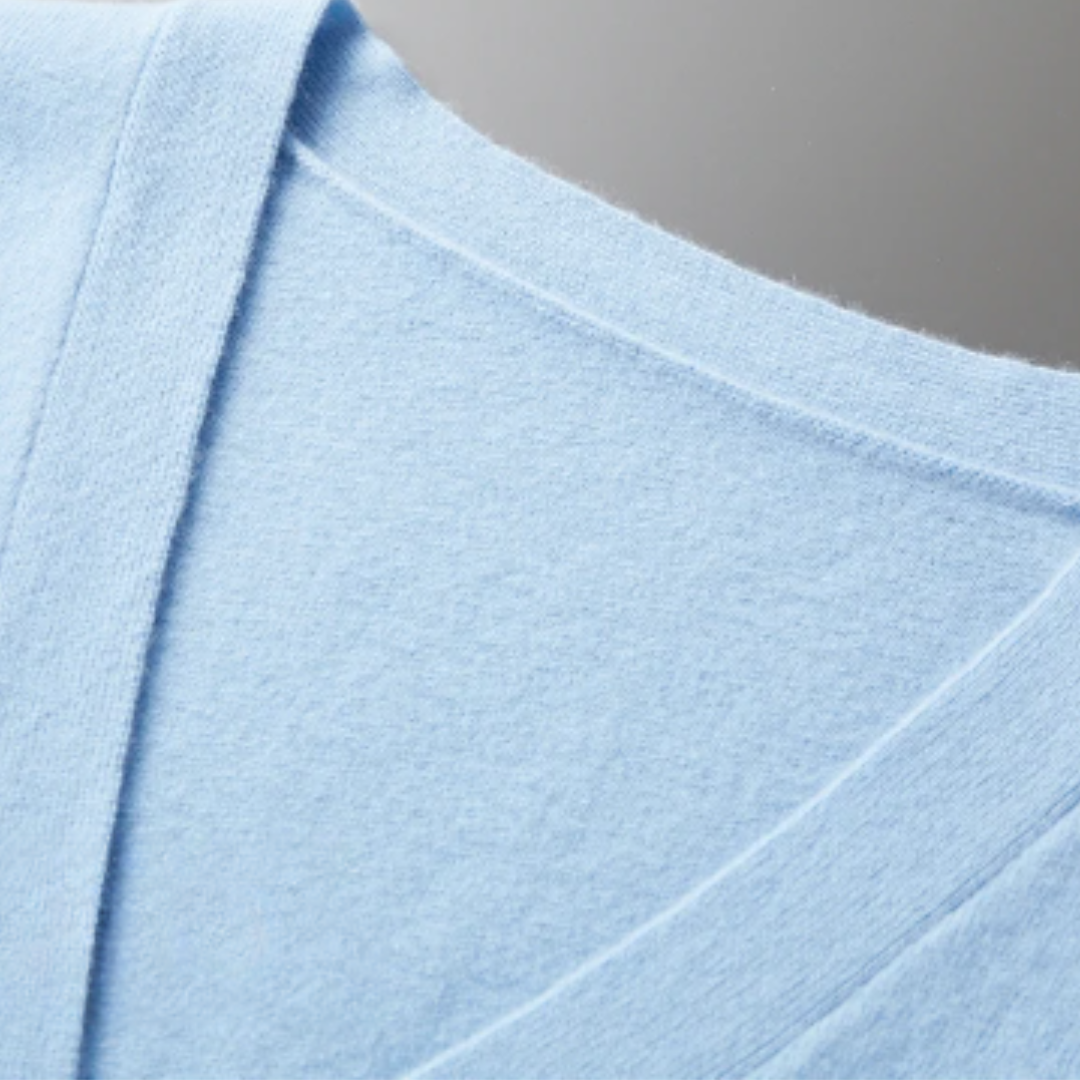 Leichte Kaschmir Strickjacke mit V-Ausschnitt