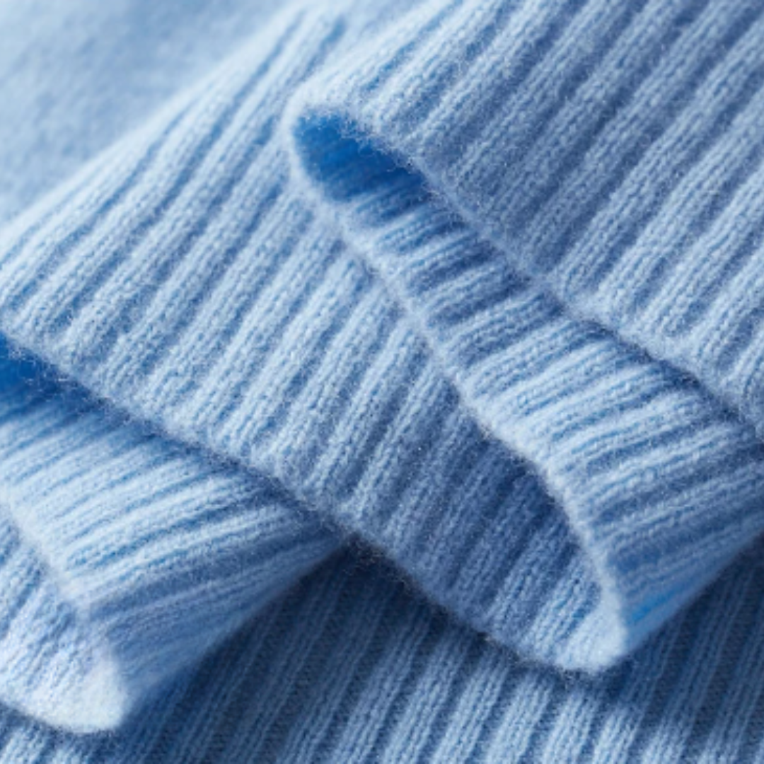 Leichte Kaschmir Strickjacke mit V-Ausschnitt