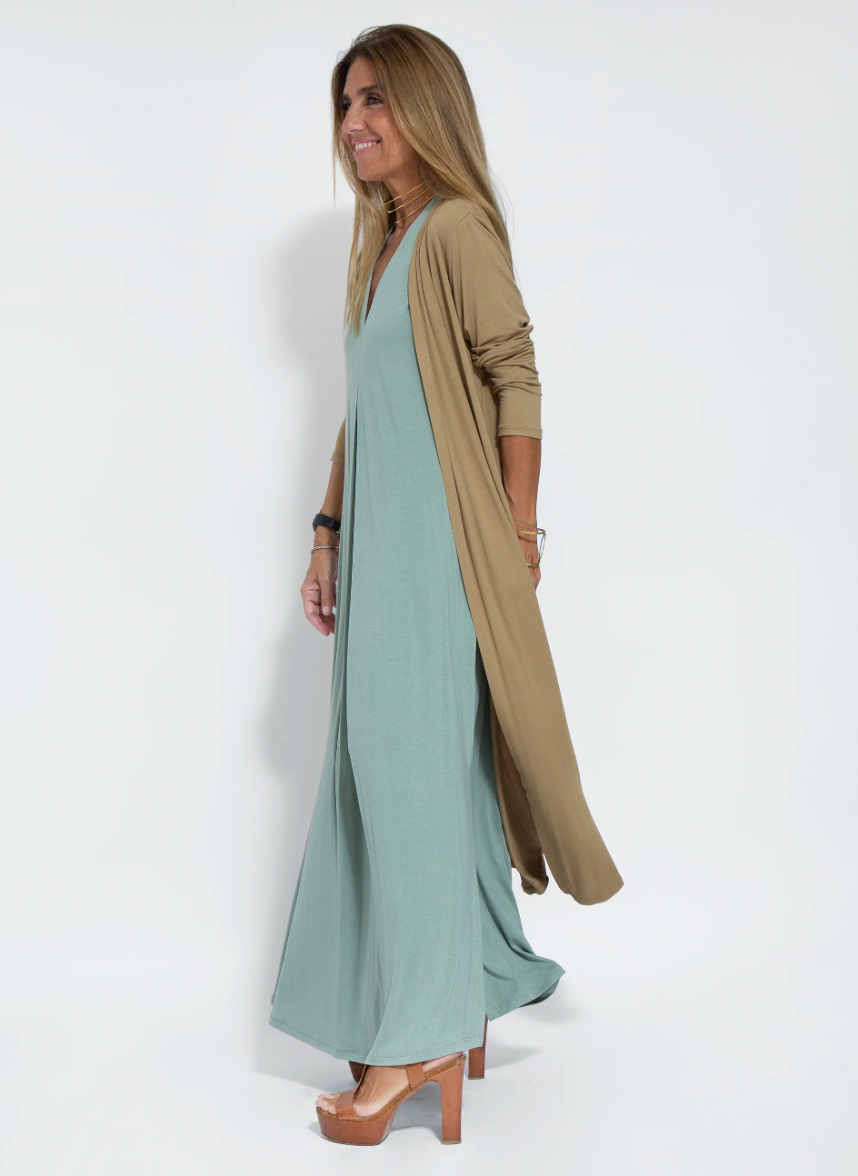 Langes Kleid mit Weste - Schlankmachendes Set