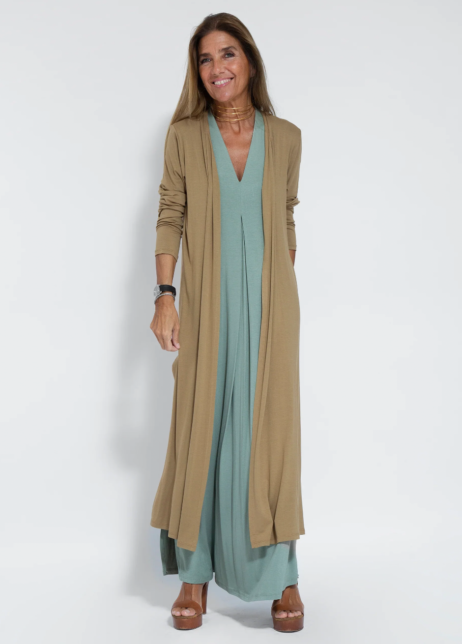 Langes Kleid mit Weste - Schlankmachendes Set