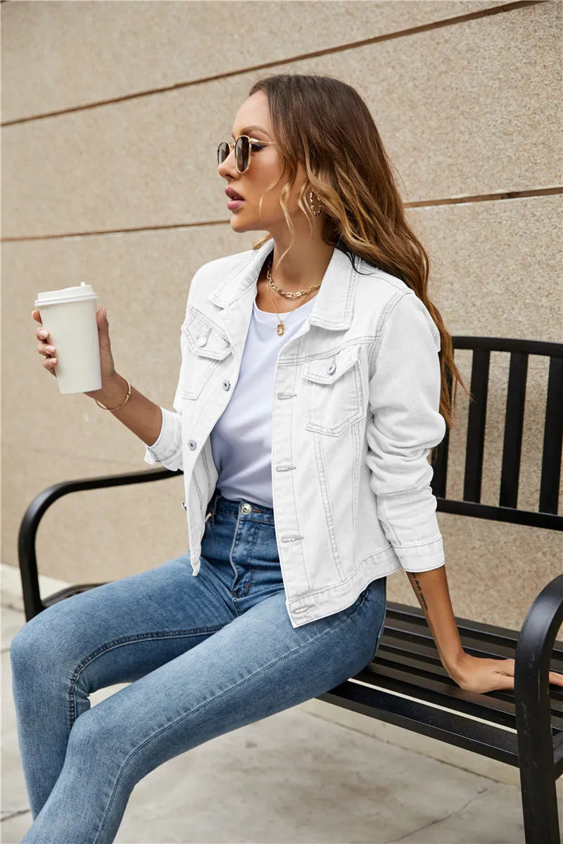 Damen Jeansjacke: Zeitloses Design & Komfort