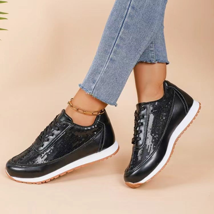 Damen Sneaker mit schimmerndem Obermaterial und rutschfester Sohle
