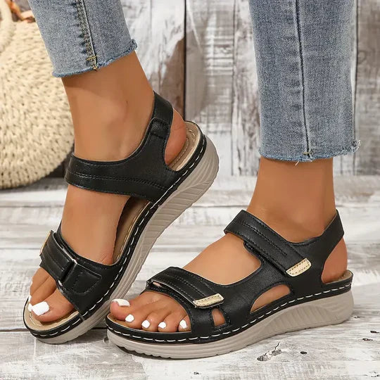 Orthopädische Freizeitsandalen: Komfort und Style