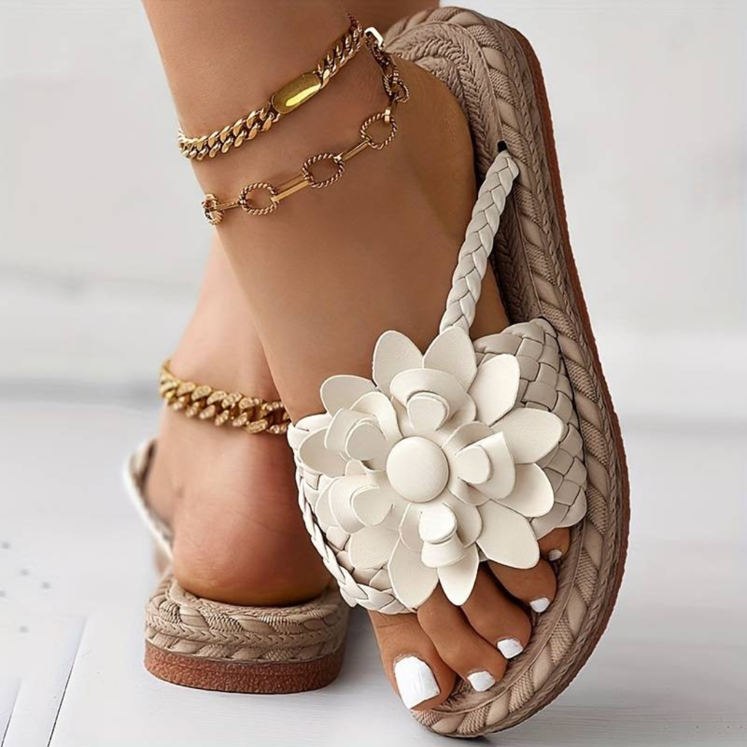 Damen Flip Flops mit geflochtenen Riemen und Blumenmuster