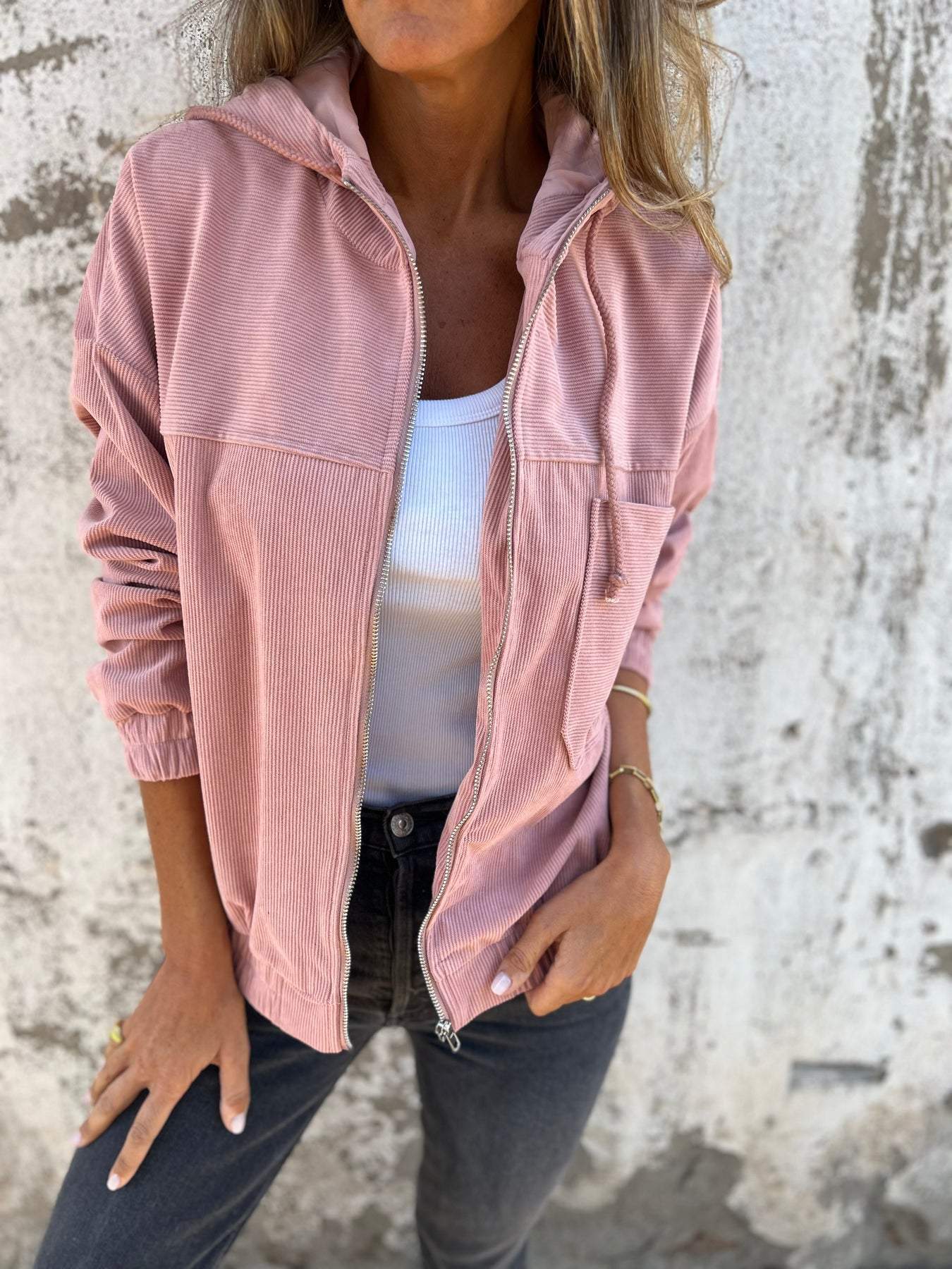 Cordjacke mit Reißverschluss - Stilvoll & bequem
