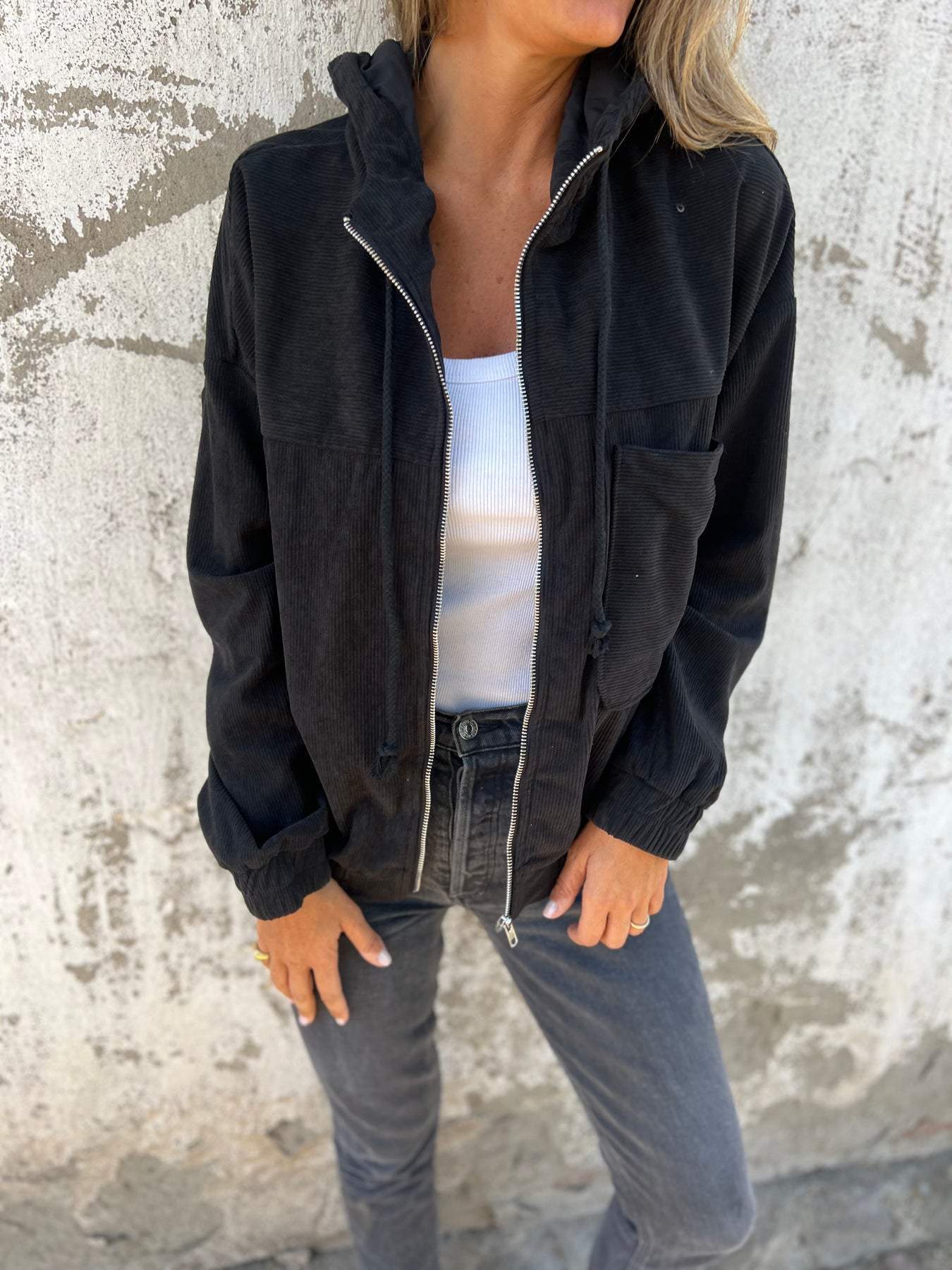 Cordjacke mit Reißverschluss - Stilvoll & bequem