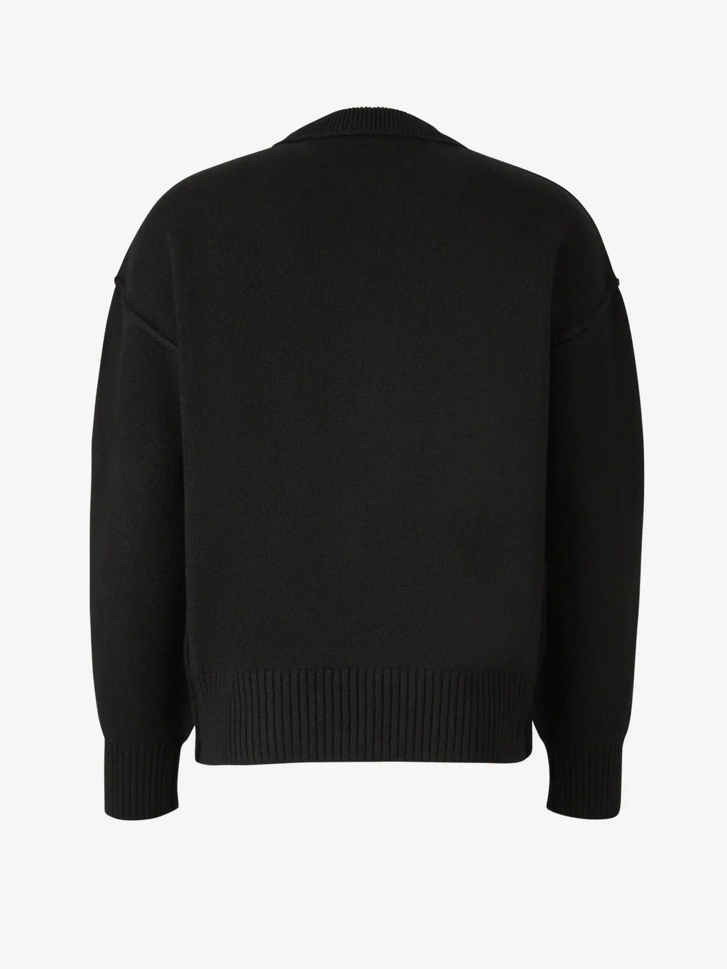 Modischer Herz-Pullover: Zeitloses Design & Komfort