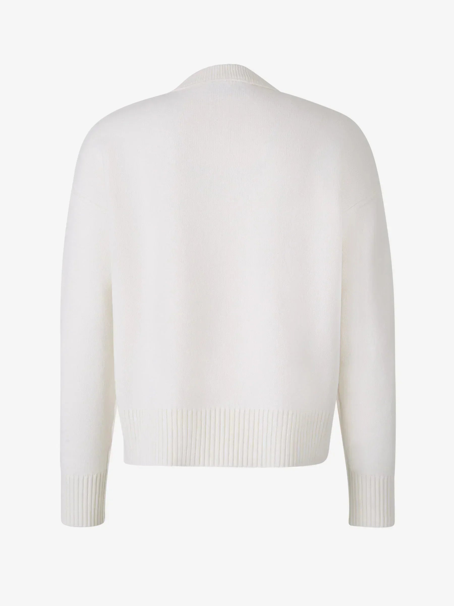 Modischer Herz-Pullover: Zeitloses Design & Komfort