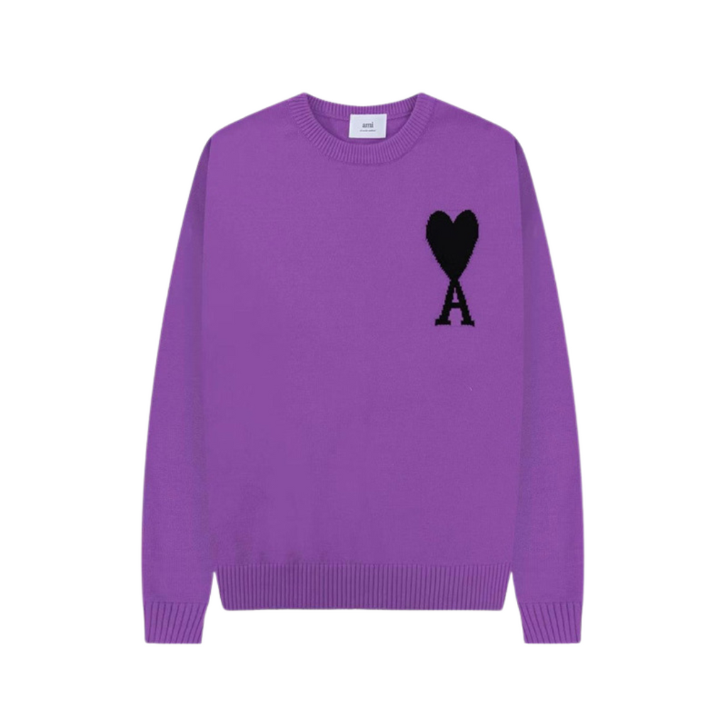 Modischer Herz-Pullover: Zeitloses Design & Komfort