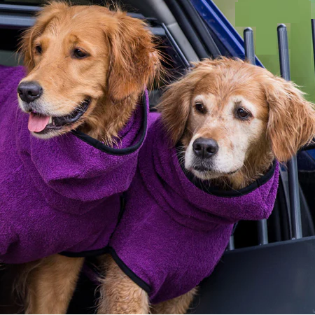 Warmer Hundemantel mit verstellbarer Schnalle