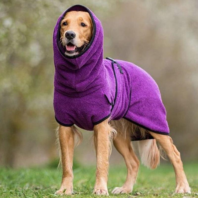 Warmer Hundemantel mit verstellbarer Schnalle