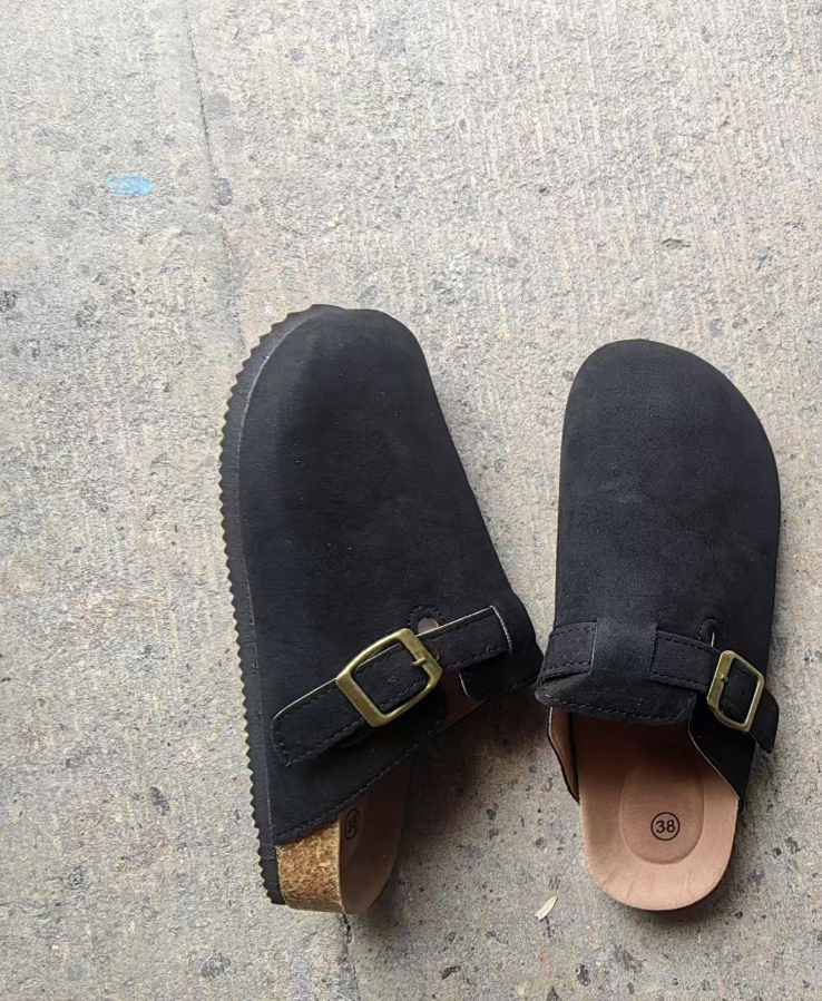 Herren Wildleder Clogs mit Schnallenriemen