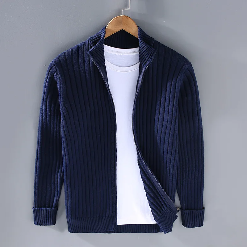 Merino Strickjacke mit Reißverschluss: Zeitloser Komfort & Stil