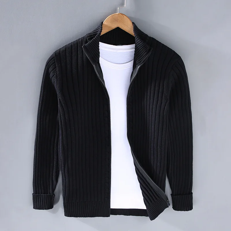 Merino Strickjacke mit Reißverschluss: Zeitloser Komfort & Stil