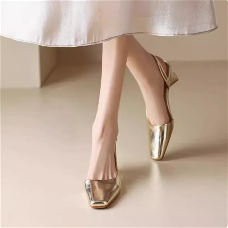 Slingback Schuhe mit Blockabsatz - Silber Metallic