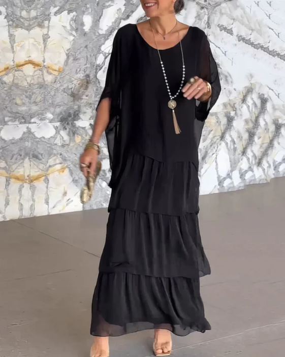 Elegantes Maxikleid mit weitem Rundhalsausschnitt