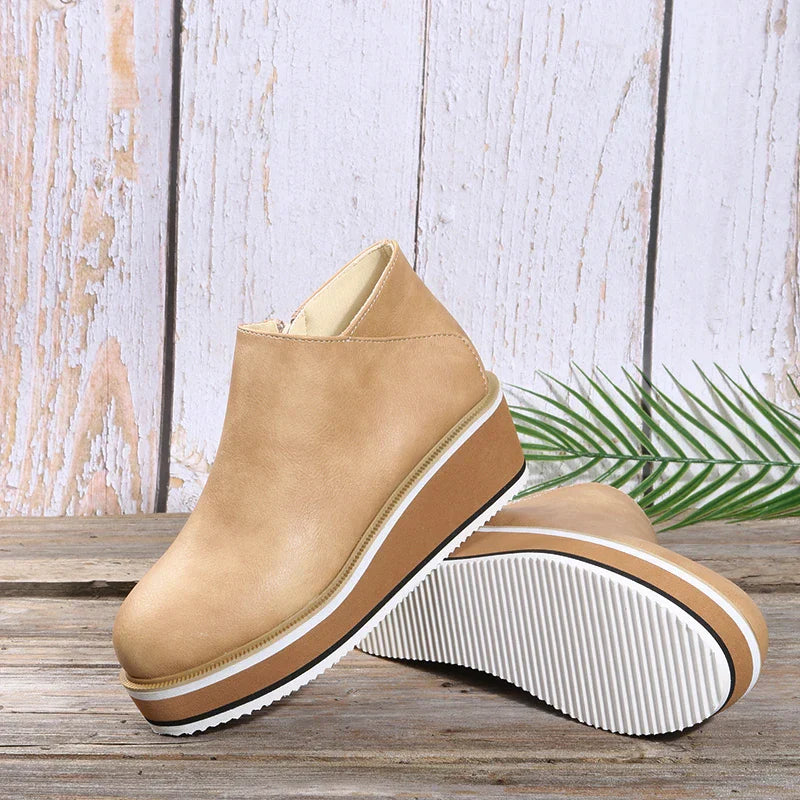 Stilvolle Plateau-Stiefeletten mit Reißverschluss