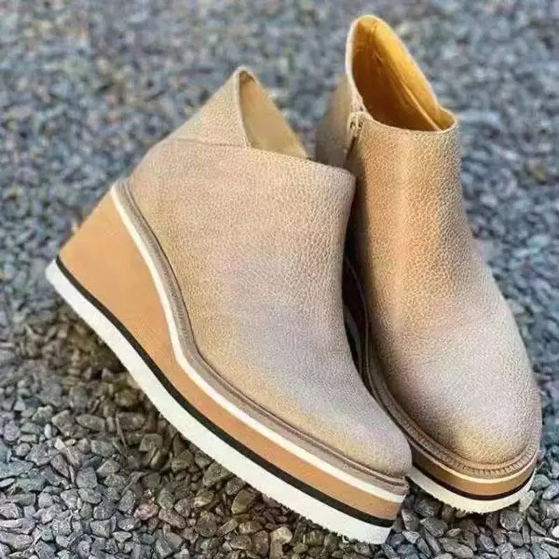 Stilvolle Plateau-Stiefeletten mit Reißverschluss