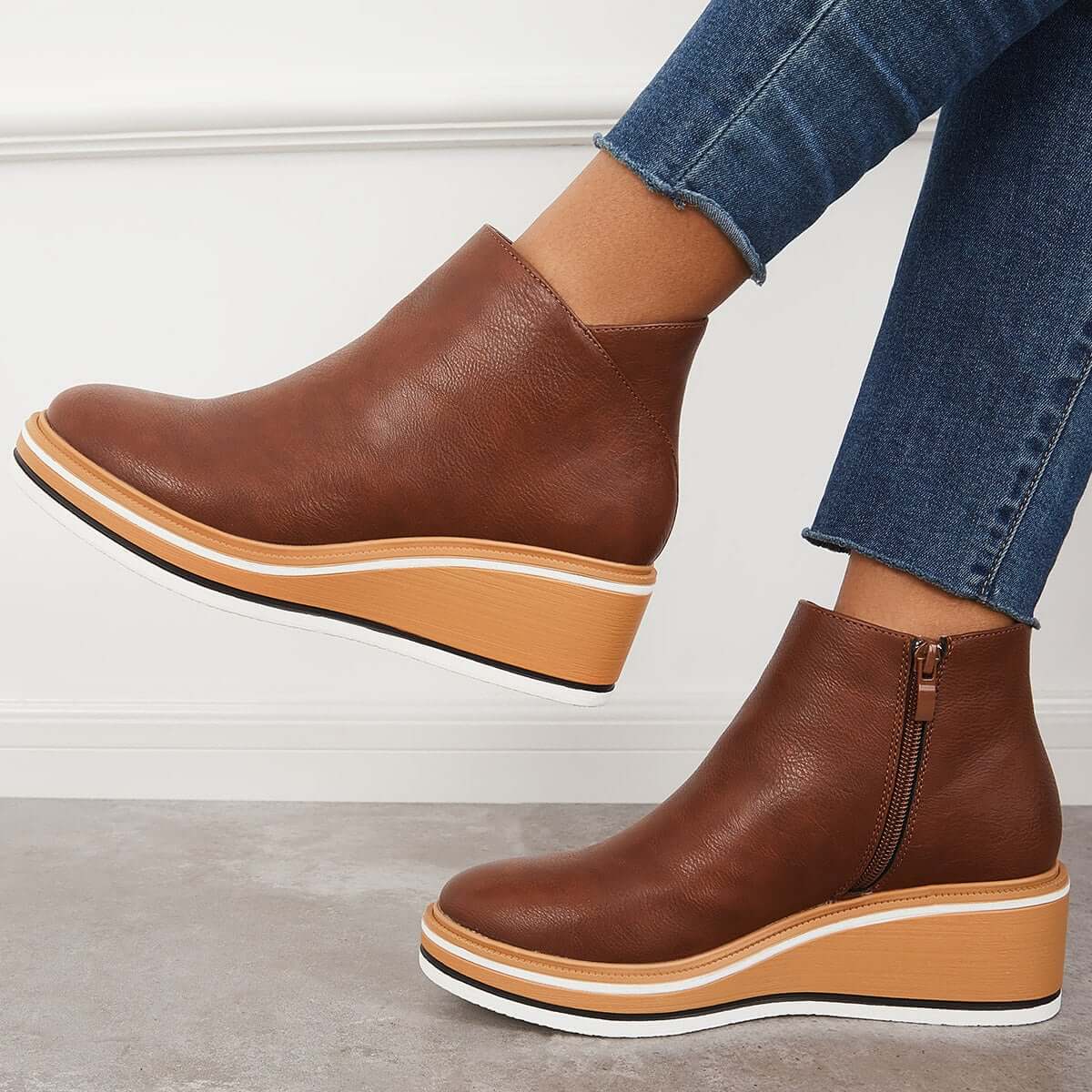 Stilvolle Plateau-Stiefeletten mit Reißverschluss